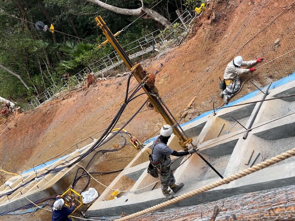 ロックボルト工
